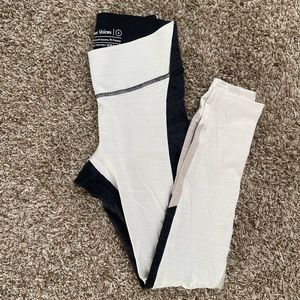 Outdoor Voice 7/8 length Zoom leggings